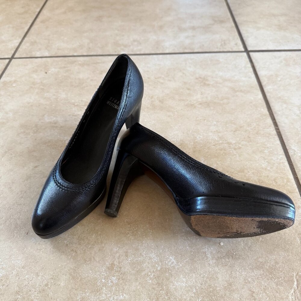 Stuart Weitzman All Leather Black Platform Pumps in Size 5M